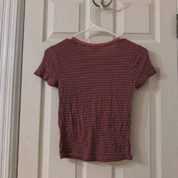 crop top - Picture 2 of 3